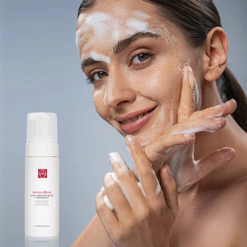 LECHE LIMPIADORA SUAVE Y REFRESCANTE - AYVANNA REVER